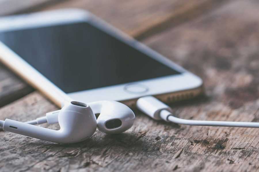 5 Steps to Connect Two AirPods to One Android Phone
