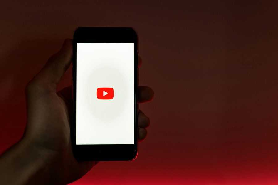 4 Steps to Embed YouTube Videos in Slides on Your Phone